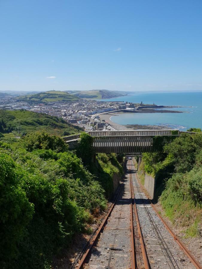 Parc Y Bryn Luxury Penthouse Apartment Aberystwyth Buitenkant foto